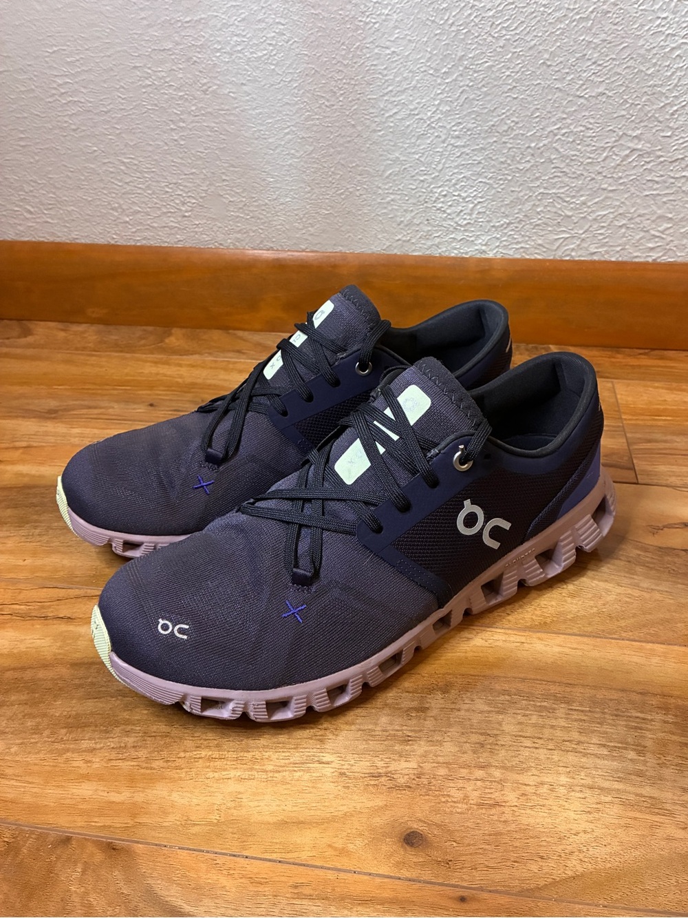On Cloud X Women’s Running Training Athletic Sneaker Shoes,navy/purple -size 9.5
